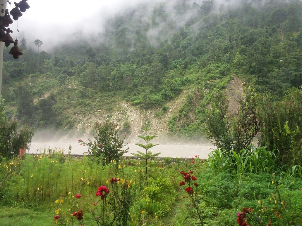 Anand Ganga Uttarkāshi Exterior photo